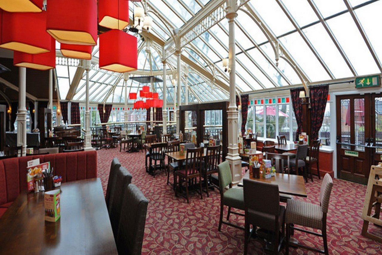 Premier Inn Premier Inn Stockport Central Buitenkant foto